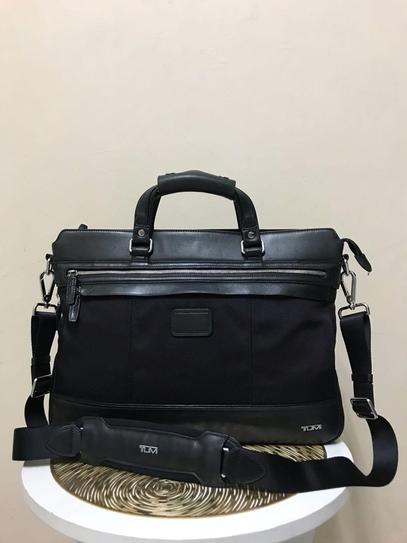 Tumi messenger bag best sale leather