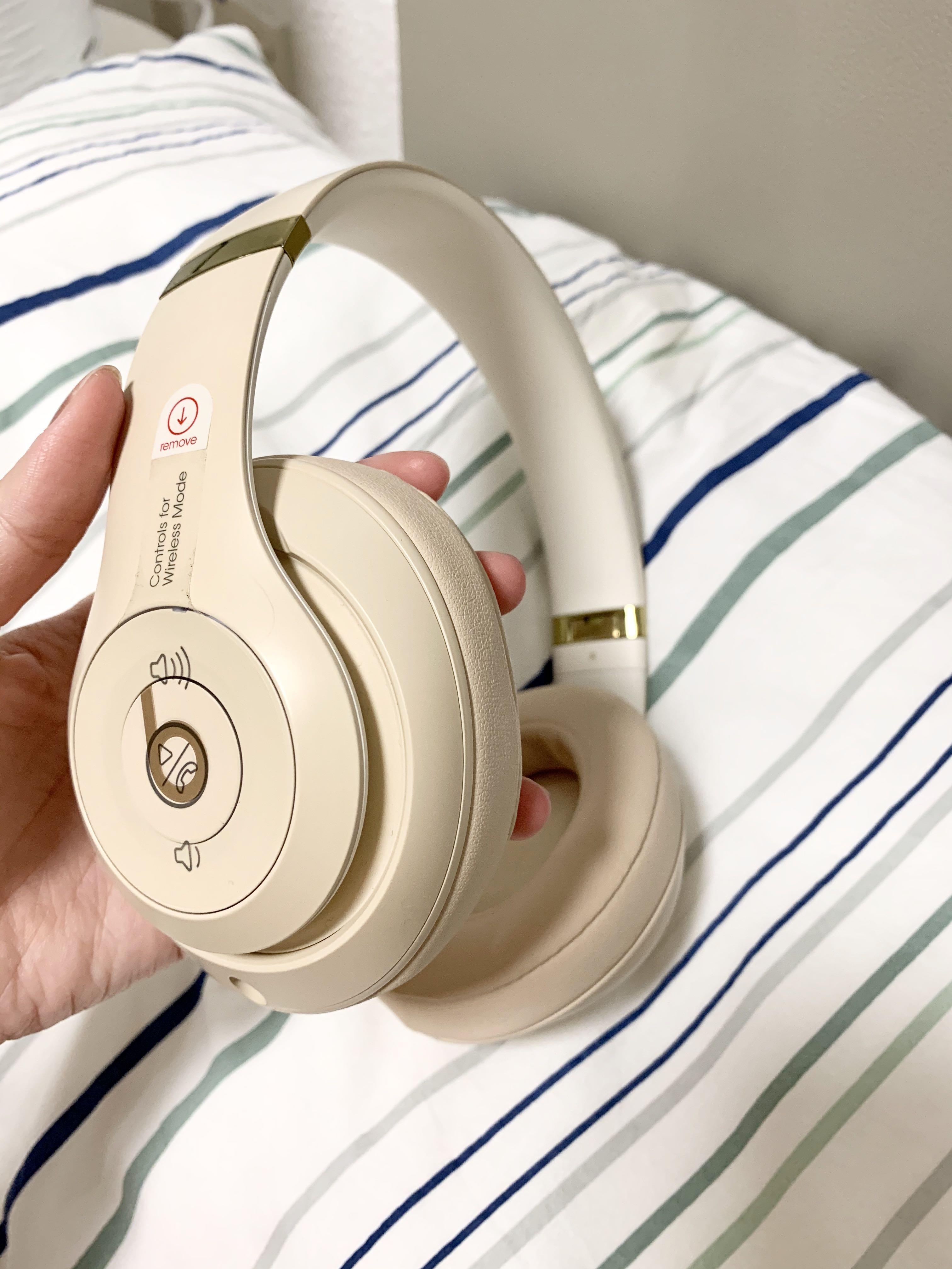 beats studio 3 wireless controls