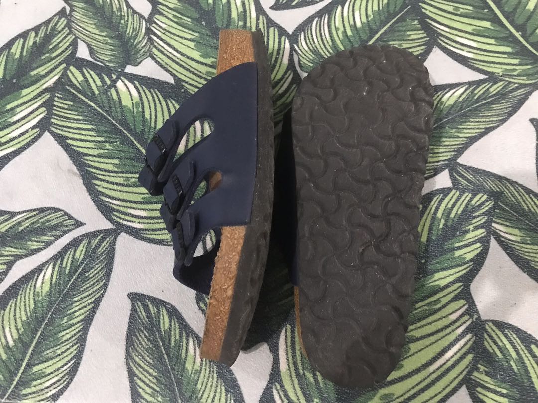 birkenstock, Women's Fashion, Footwear, Sandals on Carousell