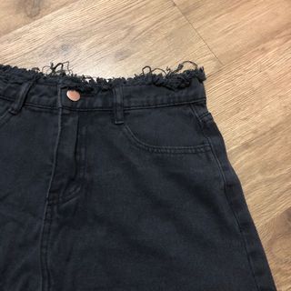 (Category: ) located in . Submitted by candlewax (Listing ID 1027898121, Image 1). Description: .