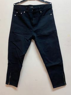 (Category: ) located in . Submitted by preloved_mariposa (Listing ID 1027918926, Image 1). Description: .