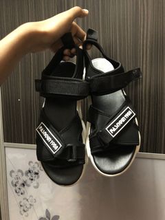(Category: ) located in . Submitted by prettypreloved68 (Listing ID 1027823152, Image 1). Description: .