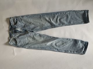 （分類：）位於 。 由 elyknennahs 提交（商品編號 1027785669，圖片 1）。簡介： 。
