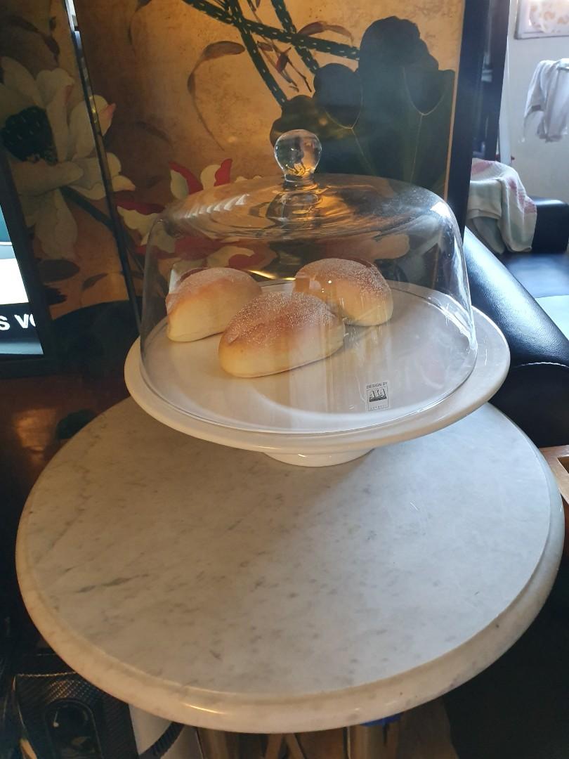 cake ware (Category: Other Kitchenware & Tableware) located in Singapore. Submitted by lynnse (Listing ID 1024681728, Image 2). Description: preloved glassware. top brand. selling just the cake glassware..