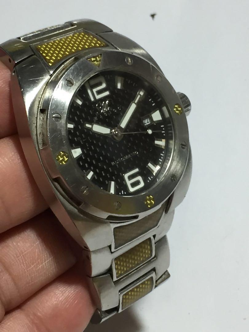 magico automatic watch