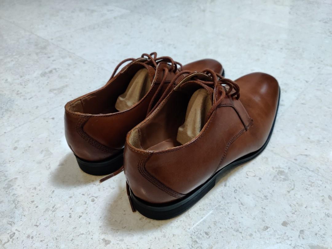 Clarks Gilman Lace Dark Tan Leather