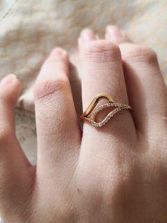 Classic 18k Gold Ring