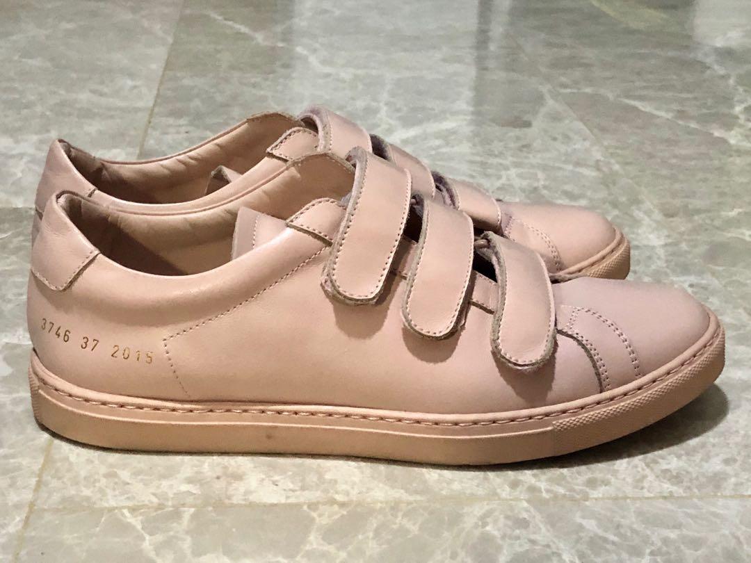 Common projects clearance women's sizing