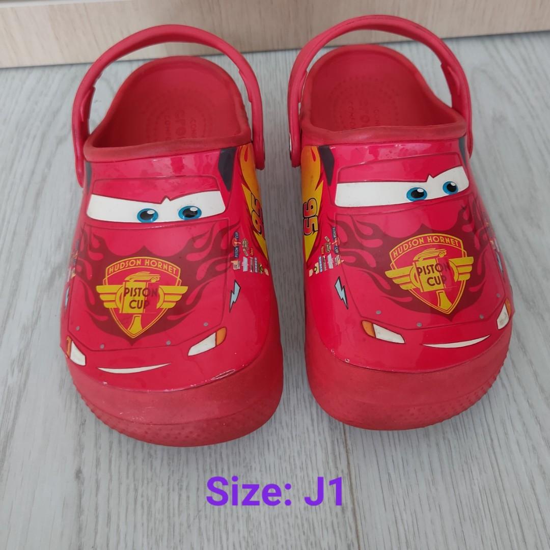 baby beach shoes size 4