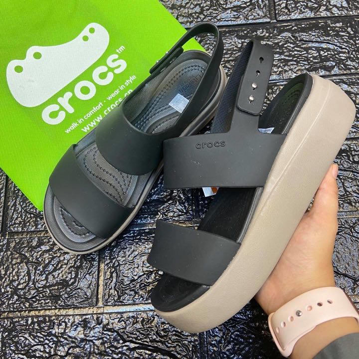 crocs sandals