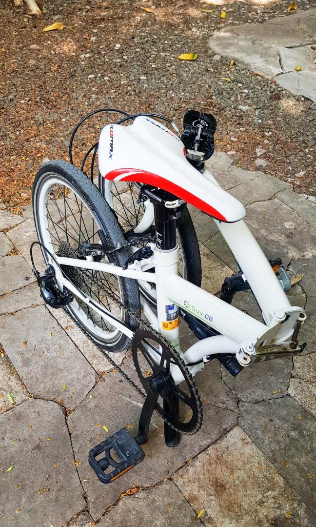 DAHON SUV D6 Folding bike LOADED Sports Equipment Bicycles
