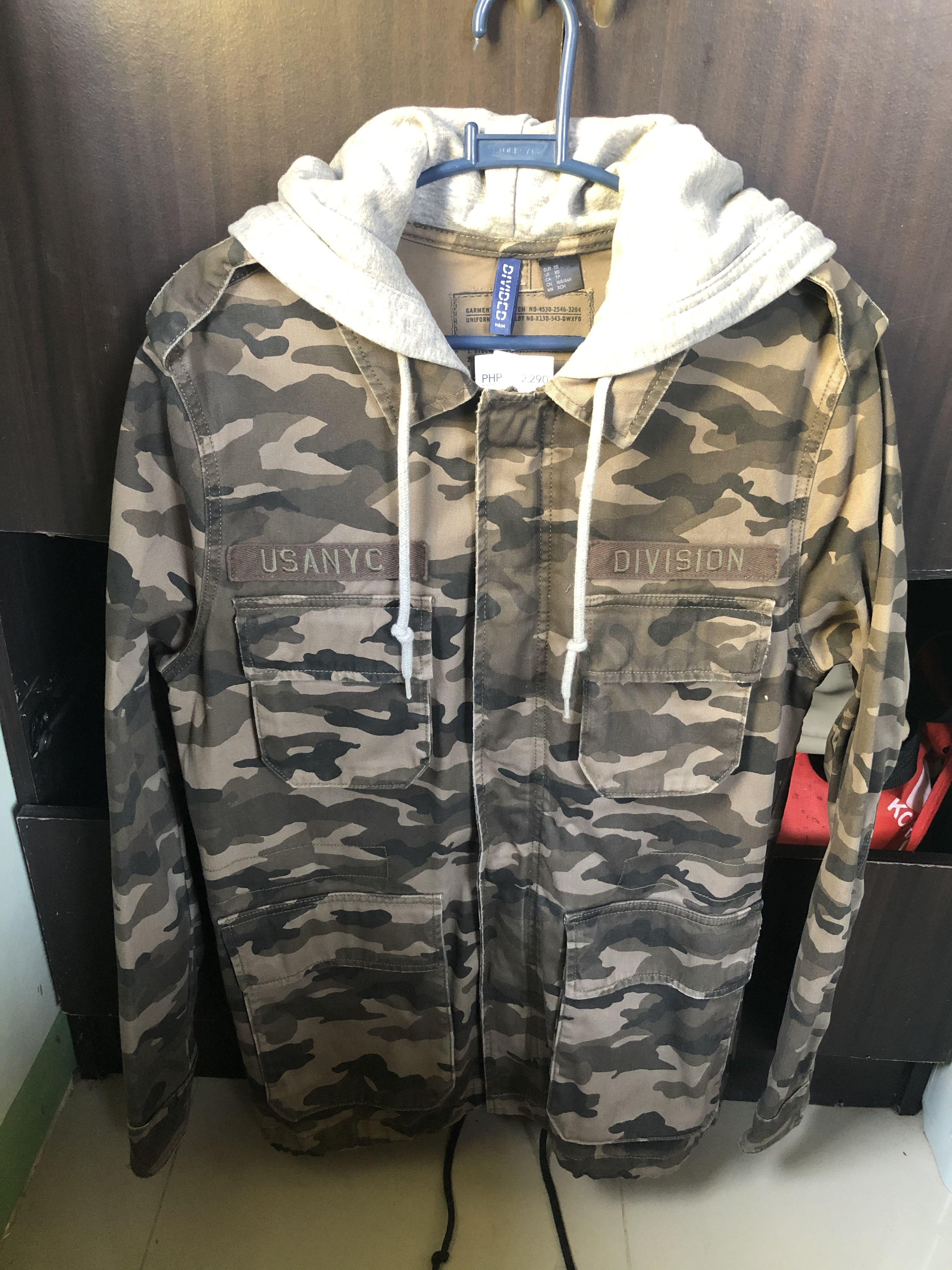 Udløbet blomst side Divided by H&M Camo parka / Jacket, Men's Fashion, Coats, Jackets and  Outerwear on Carousell