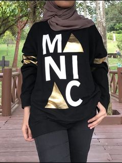 (Category: ) located in . Submitted by oldwardrobe (Listing ID 1027878206, Image 1). Description: .