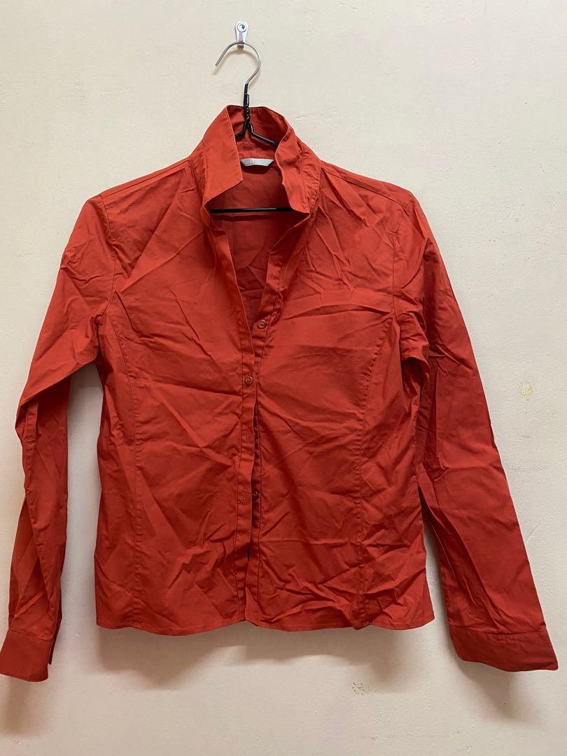 G2000 blouse (Category: Blouses) located in Kuala Lumpur. Submitted by preloved_mariposa (Listing ID 1027915744, Image 1). Description: Size 11. Not sure it’s S or M size - first come first serve - exclude postage - ❌ backout buyer.