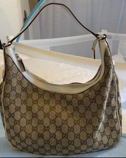 (Category: ) located in . Submitted by djj.preloved (Listing ID 1027931060, Image 1). Description: .