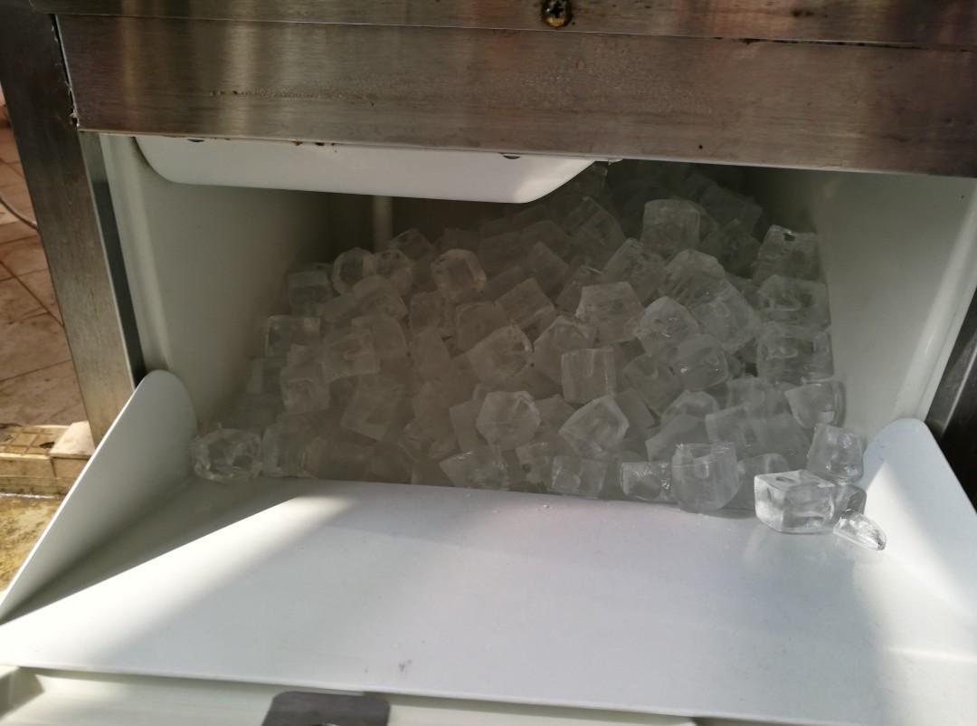 EdgeStar IB450BL 15 Inch Wide 25 Capacity BuiltIn,