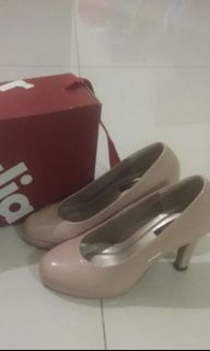 (Kategori: ) berada di . Dikirim oleh sunflowpreloved (ID iklan 1027878809, Gambar 1). Deskripsi: .