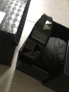（分類：）位於 。 由 vicwg 提交（商品編號 1027952959，圖片 1）。簡介： 。