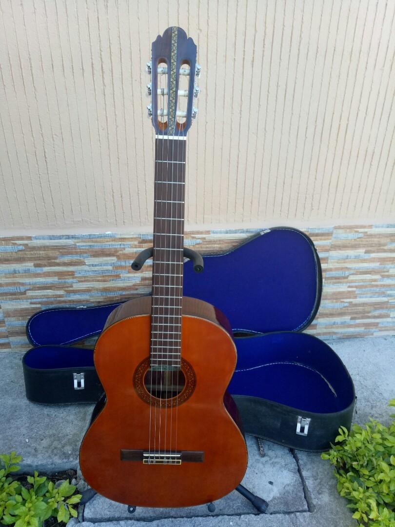 Kasuga Classical Guitar 70s Japan with hard case (Category: Musical Instruments) located in Manila. Submitted by kinganalog (Listing ID 1027953432, Image 2). Description: Kasuga 70s Classical Guitar made in Japan with Hard Case. In very good working condition minor dents on body, some oxidation on hard ware. A bit rare to find one these days. Shipping nationwide, payment via Palawan or Unionbank..