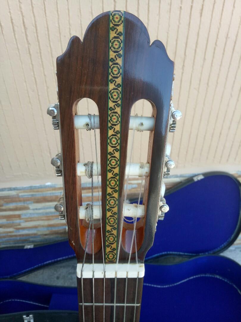 Kasuga Classical Guitar 70s Japan with hard case (Category: Musical Instruments) located in Manila. Submitted by kinganalog (Listing ID 1027953432, Image 3). Description: Kasuga 70s Classical Guitar made in Japan with Hard Case. In very good working condition minor dents on body, some oxidation on hard ware. A bit rare to find one these days. Shipping nationwide, payment via Palawan or Unionbank..