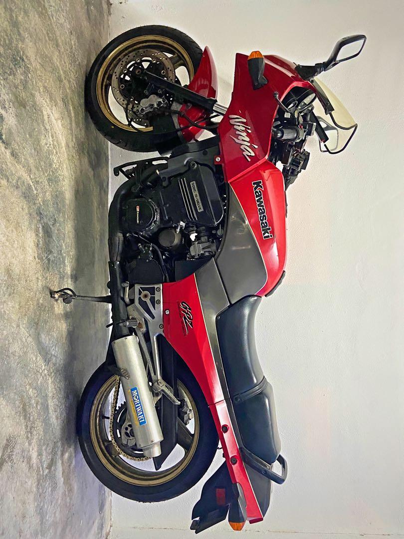 KAWASAKI GPz 900R Motorbikes on Carousell