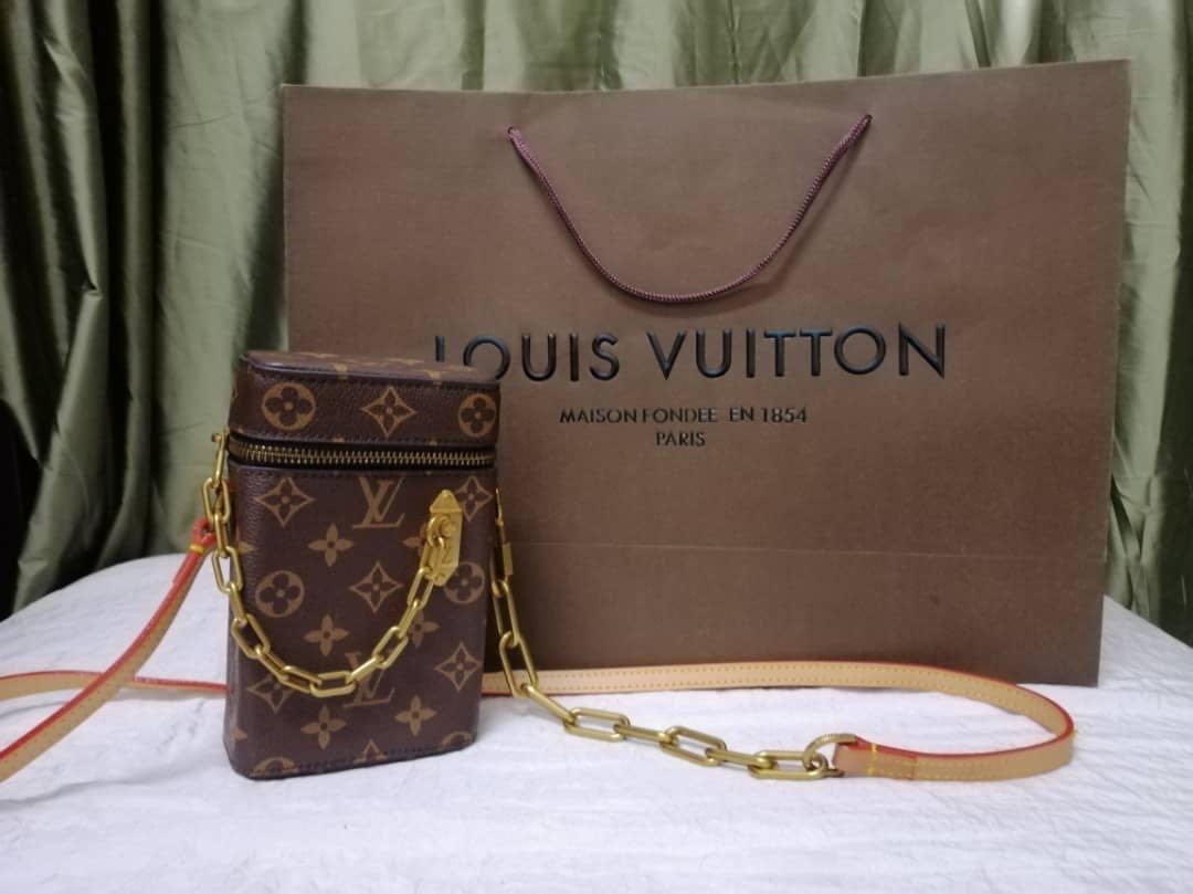 Louis Vuitton Phone box Monogram Legacy, Women's Fashion, Bags & Wallets,  Cross-body Bags on Carousell