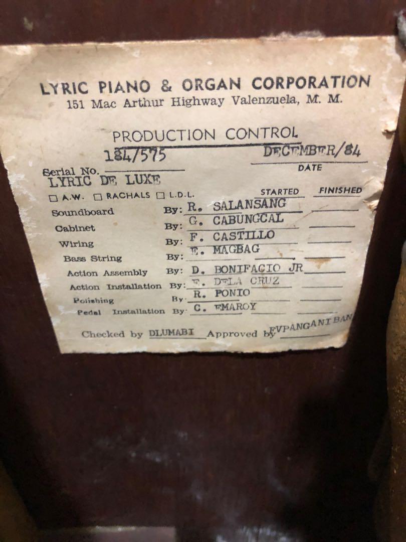 Lyric piano discount & organ corp