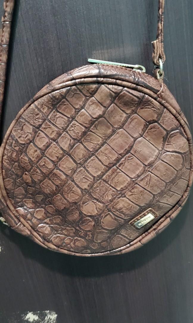 mango solid sling bag