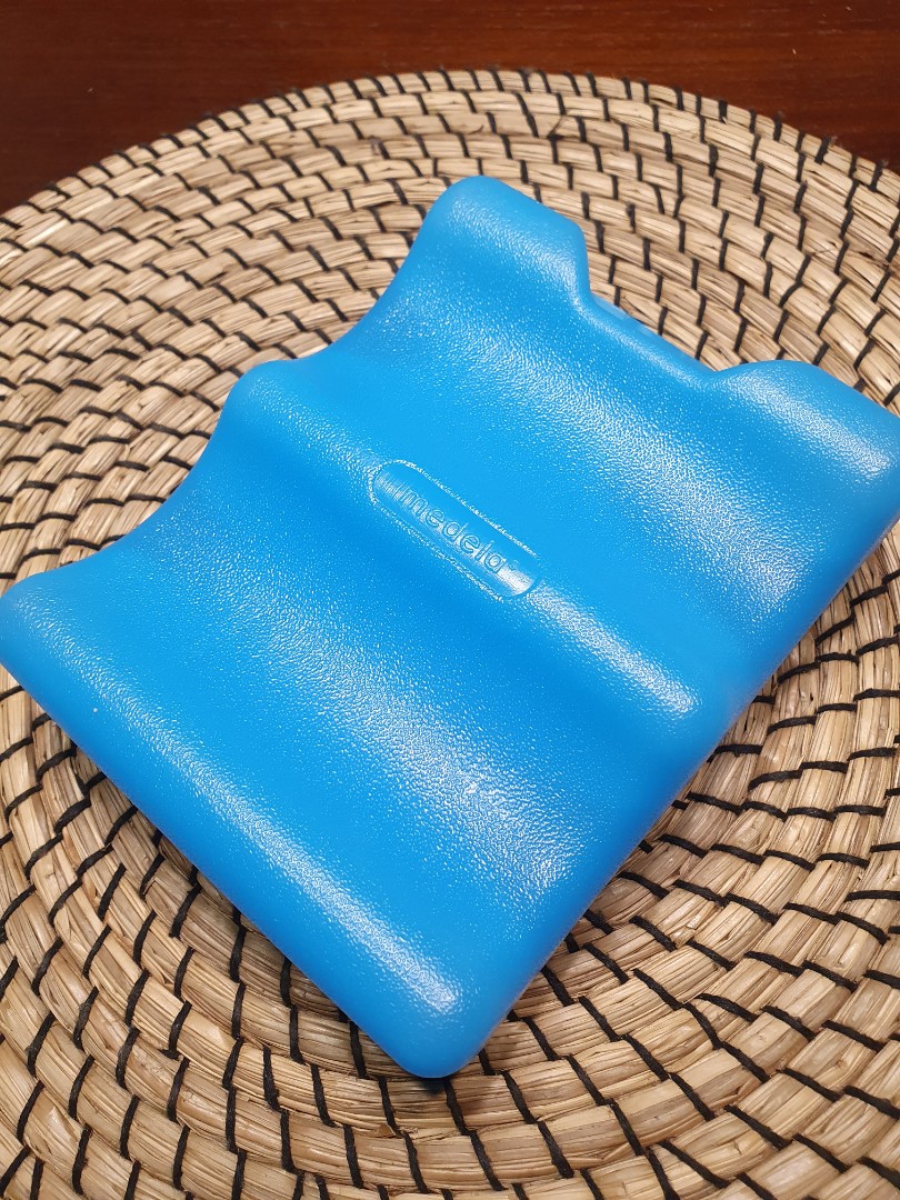 Medela Ice Pack, Babies & Kids, Nursing & Feeding, Breastfeeding