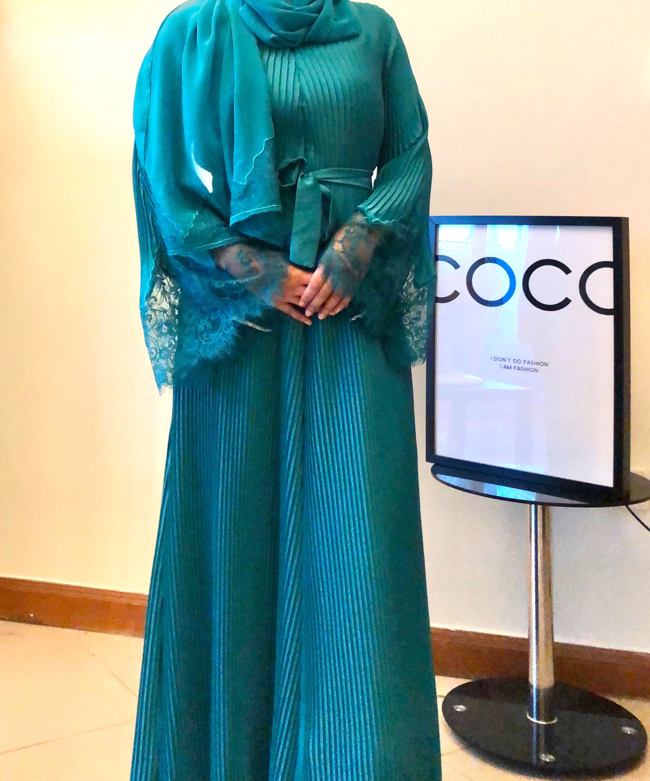 Pleated abaya with lace Clearance