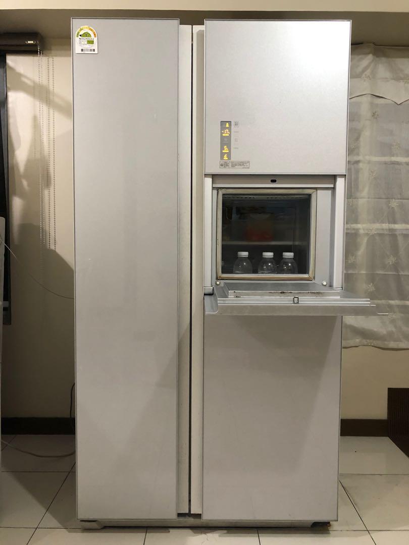 Samsung Zipel refrigerator and freezer, TV & Home Appliances, Kitchen