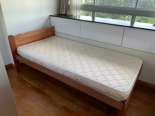 (Category: ) located in . Submitted by liting_y (Listing ID 1027772399, Image 1). Description: .