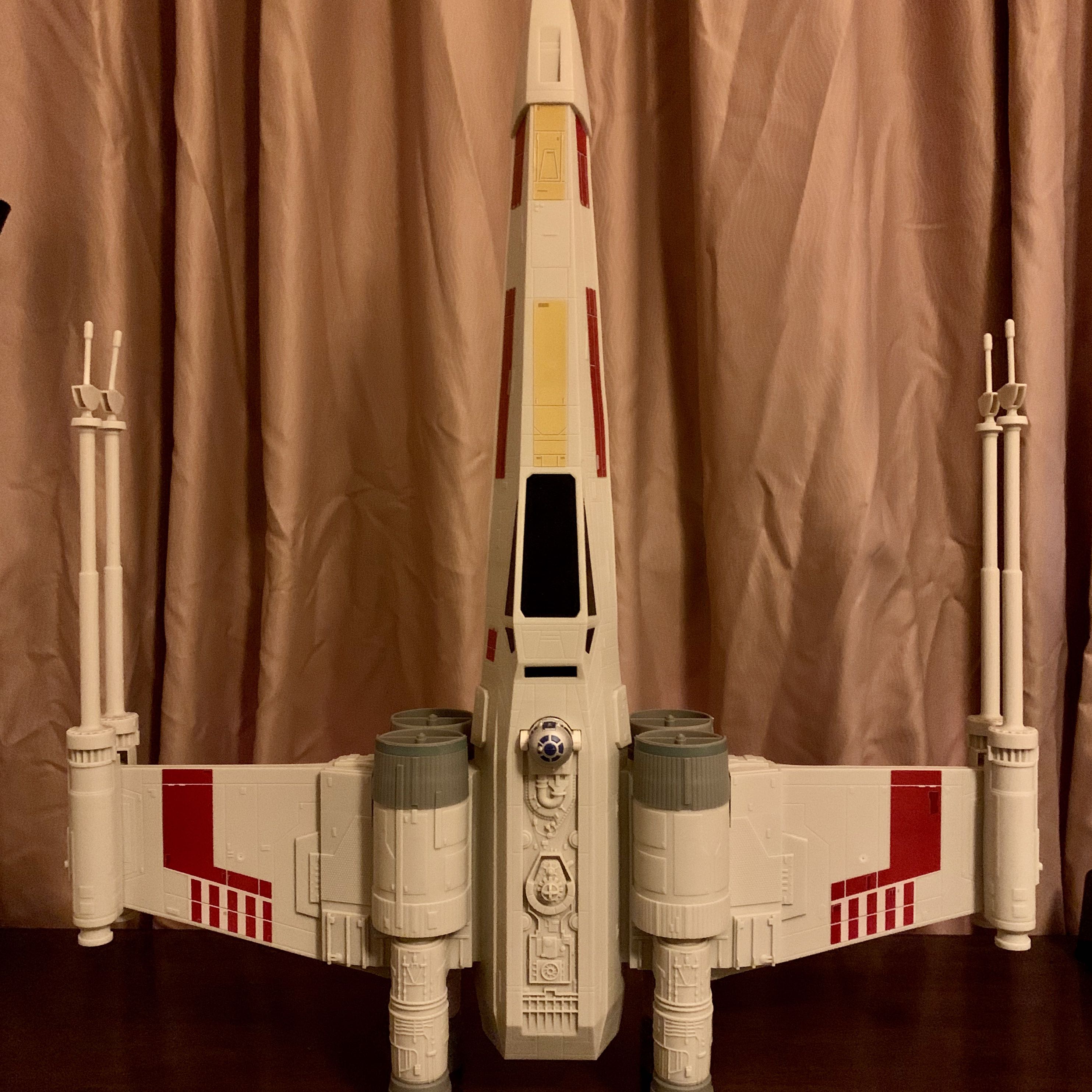 Star Wars large scale hero series Xwing, Hobbies & Toys, Toys & Games