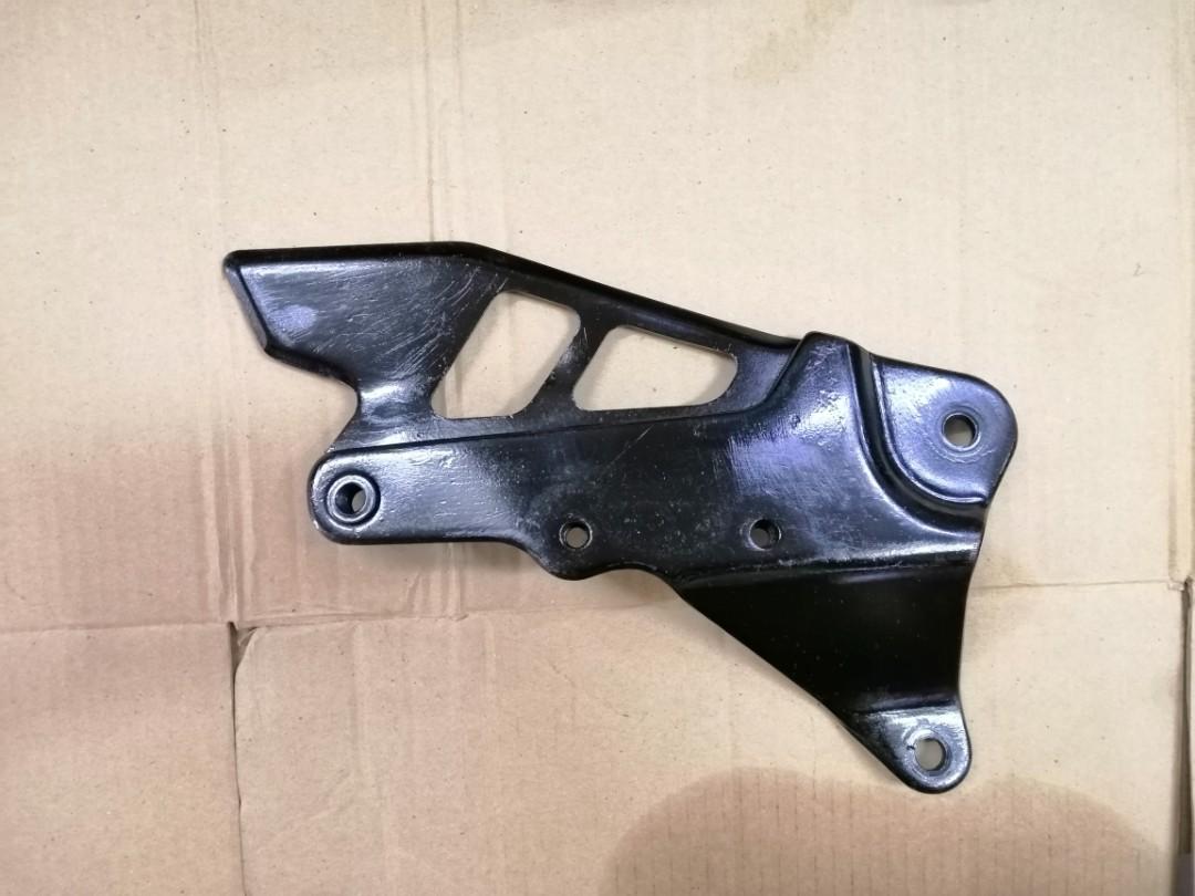 Suzuki Best-RR Rear Footrest Bracket R Size (Second Hand ...