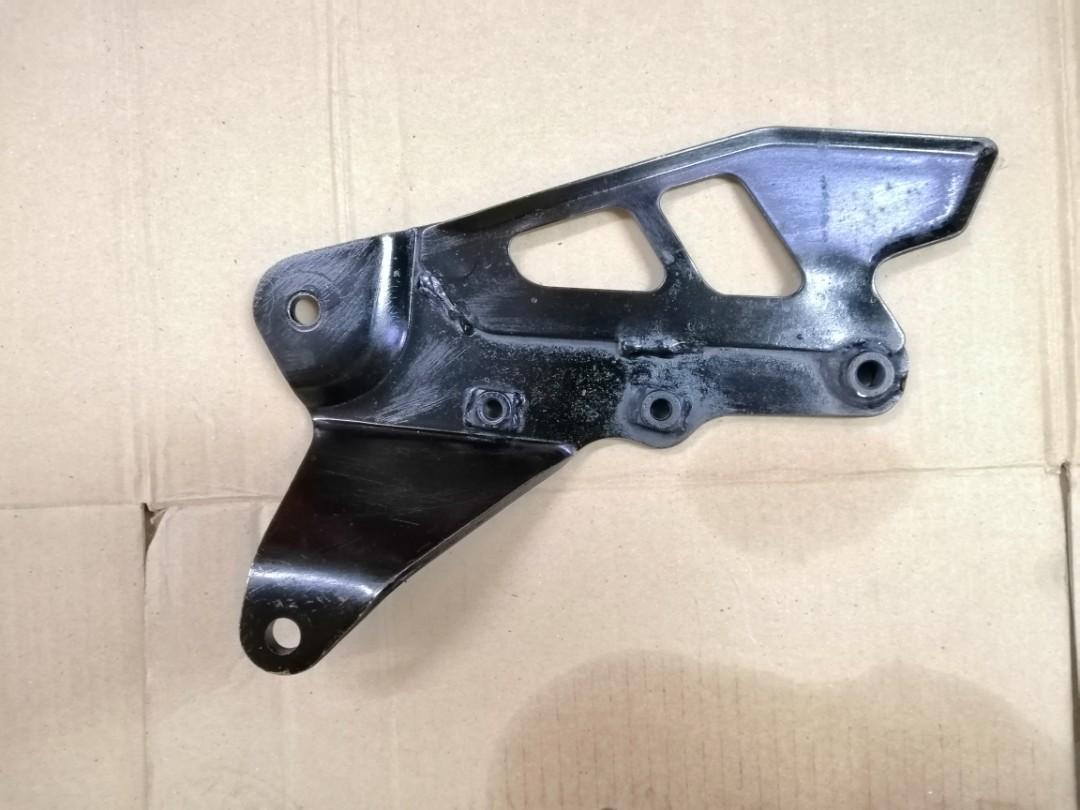 Suzuki Best-RR Rear Footrest Bracket R Size (Second Hand ...