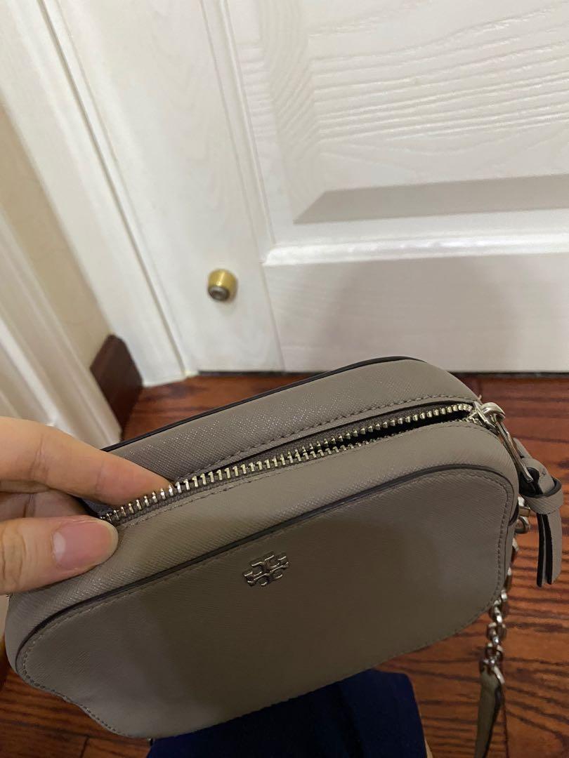 Tory burch camera bag (Category: Luxury Bags & Wallets) located in Manila. Submitted by berieltan (Listing ID 1027927485, Image 3). Description: .