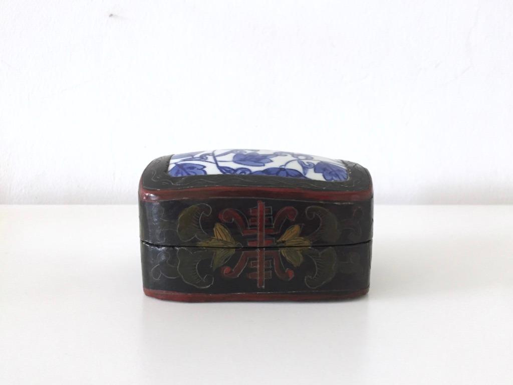 Vintage Porcelain Shard Boxes, Hobbies & Toys, Memorabilia ...
