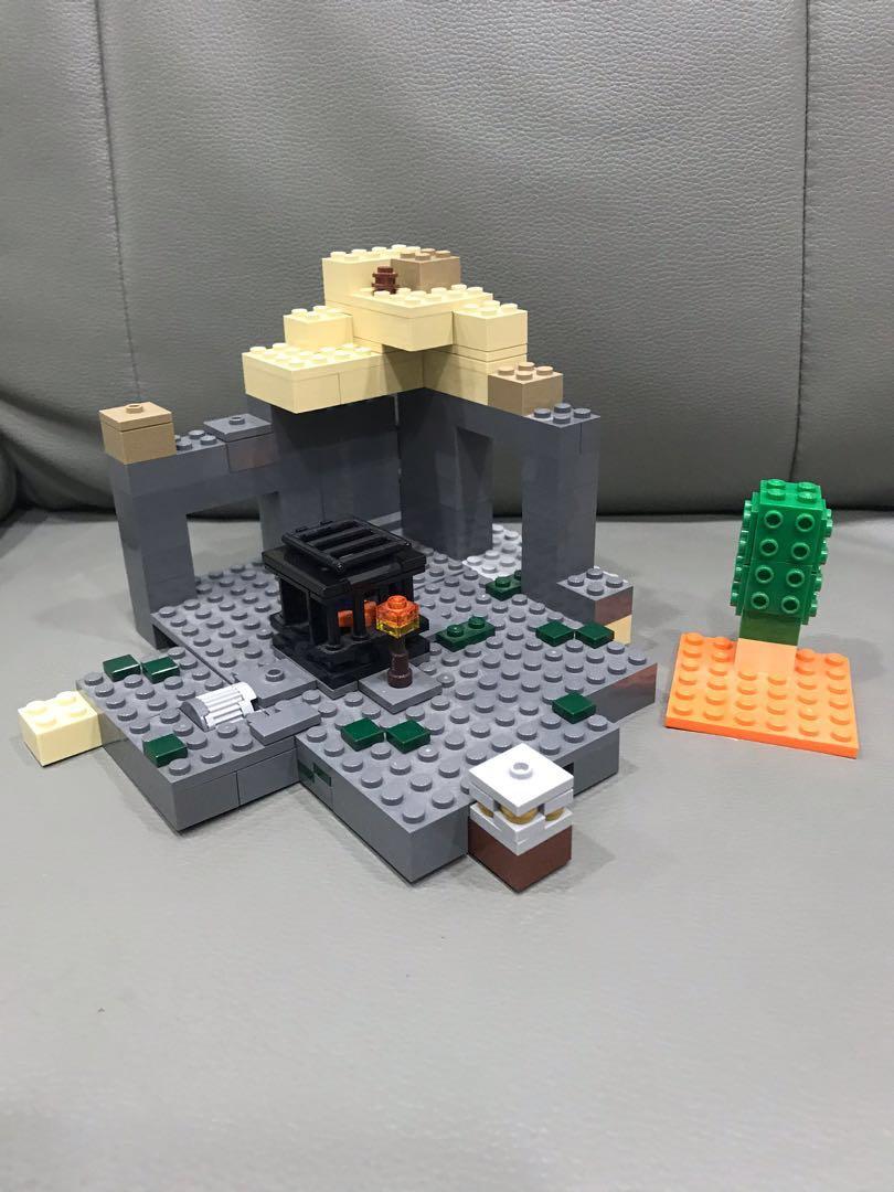 Minecraft the 2025 dungeon building kit