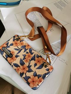 （分類：）位於 。 由 pllin 提交（商品編號 1028029535，圖片 1）。簡介： 。