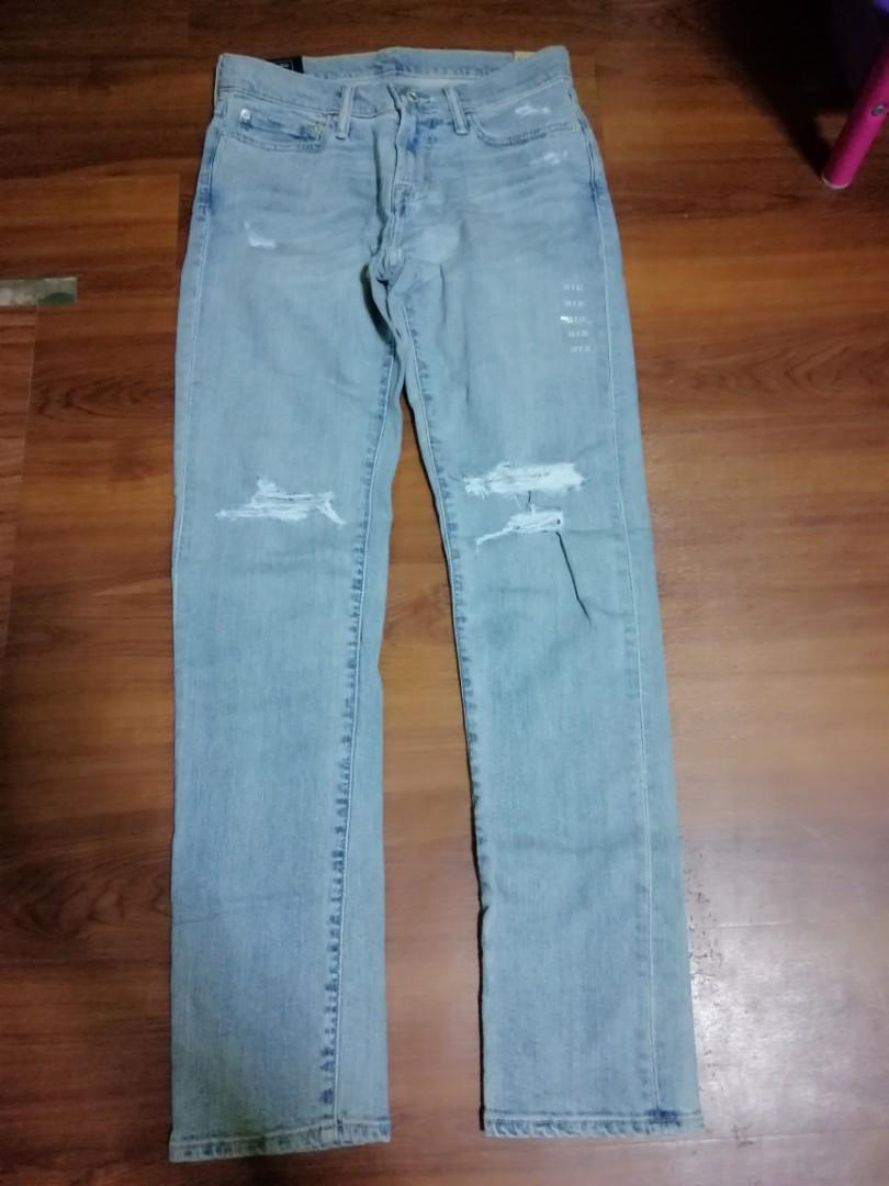 size 28 x 32 men's jeans