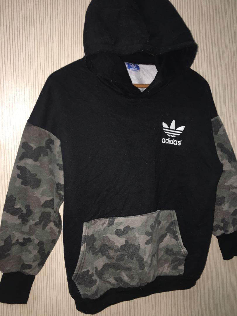 Adidas trefoil deals camo hoodie