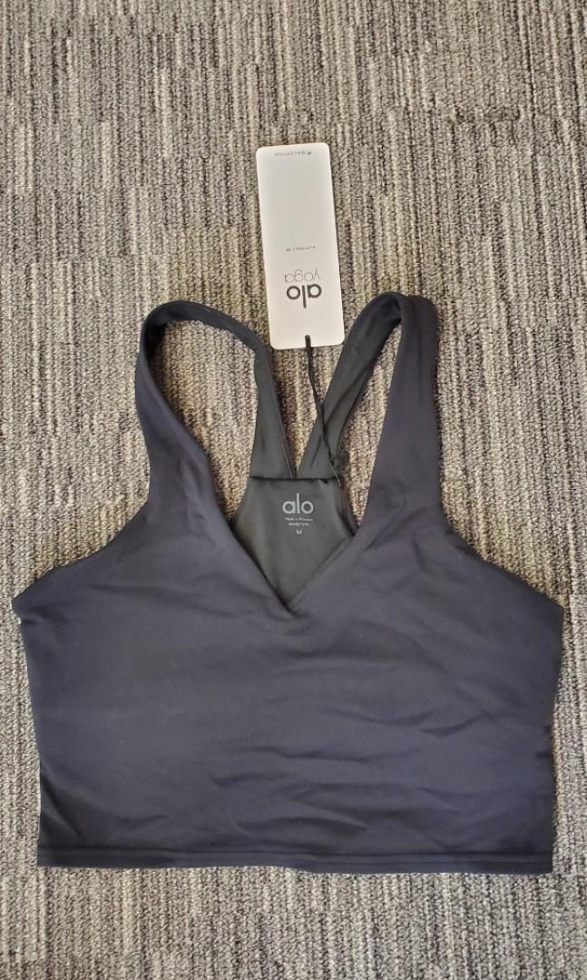 Aloyoga Peak Bra in Black, 女裝, 運動服裝- Carousell