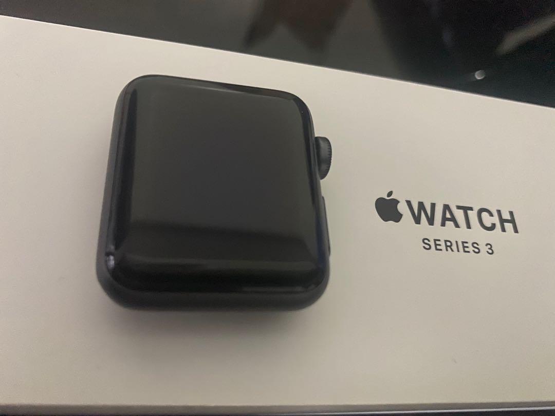 Apple Watch Series 3 (Category: Wearables & Smart Watches) located in Manila. Submitted by sherleene19 (Listing ID 1027957823, Image 3). Description: Bought last April. Selling it because I seldom use it and bought it because of impulsive buying. 🤣.