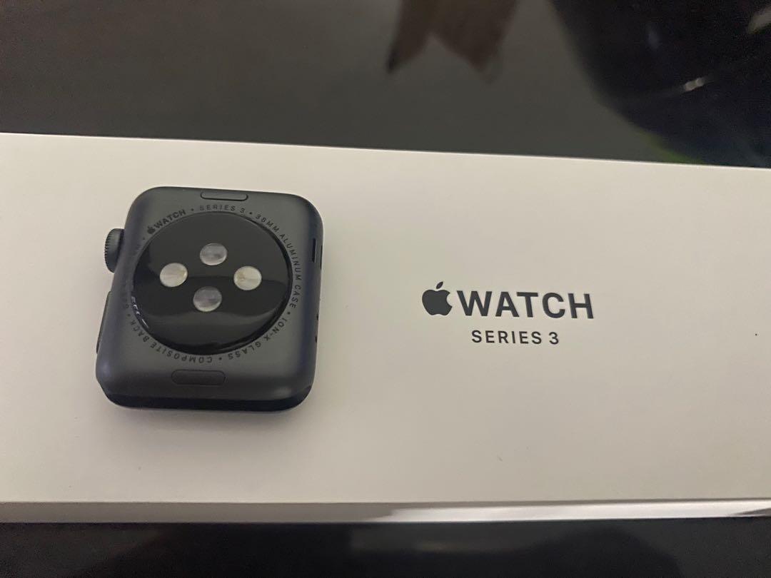 Apple Watch Series 3 (Category: Wearables & Smart Watches) located in Manila. Submitted by sherleene19 (Listing ID 1027957823, Image 1). Description: Bought last April. Selling it because I seldom use it and bought it because of impulsive buying. 🤣.