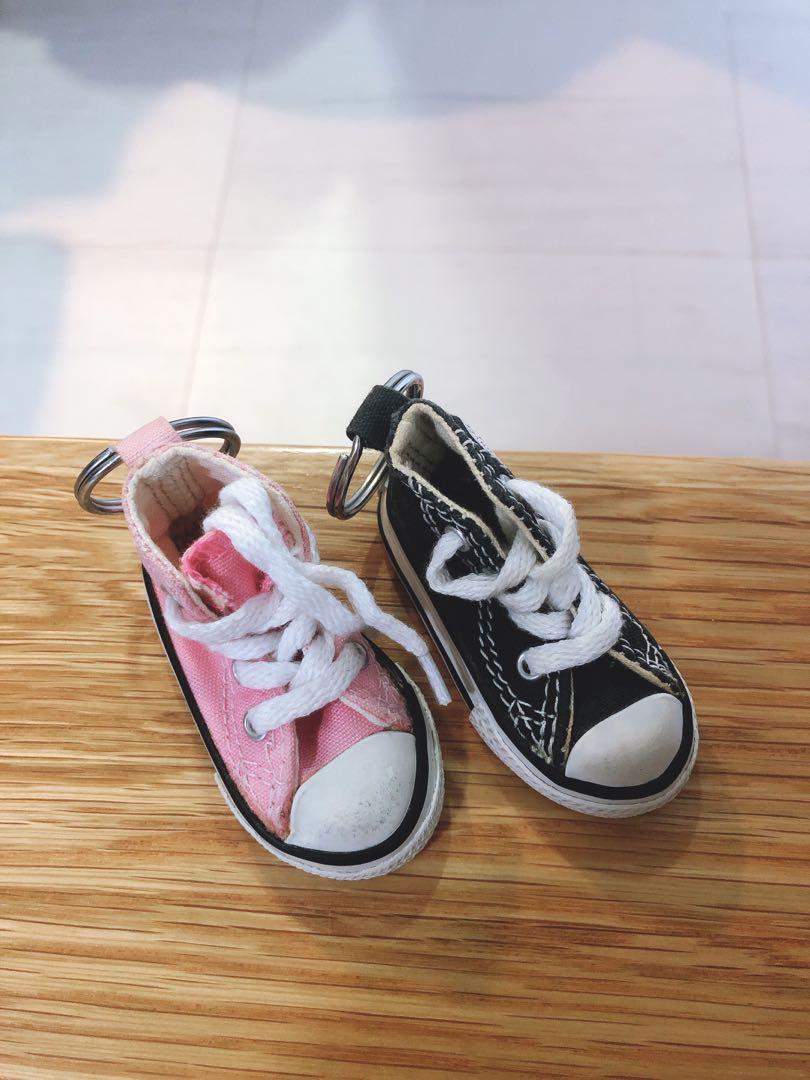 converse keychain