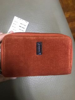 （分類：）位於 。 由 byebyestuff123 提交（商品編號 1028069080，圖片 1）。簡介： 。