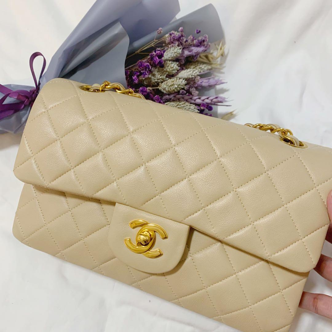 sold] Chanel vintage classic double flap bag in light beige lambskin gold  hardware [authentic], Women's Fashion, Bags & Wallets, Cross-body Bags on  Carousell