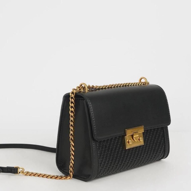 Woven boxy sale chain strap bag
