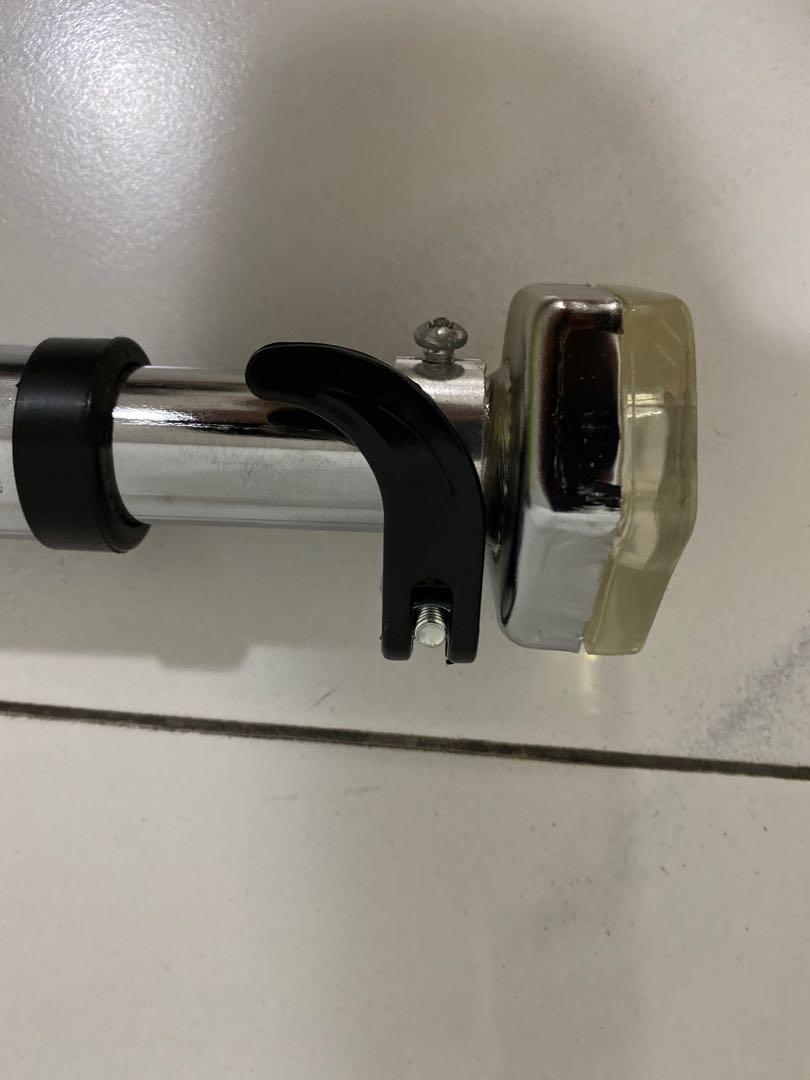 Doorway pull up bar (no screws), Sports Equipment, Exercise & Fitness