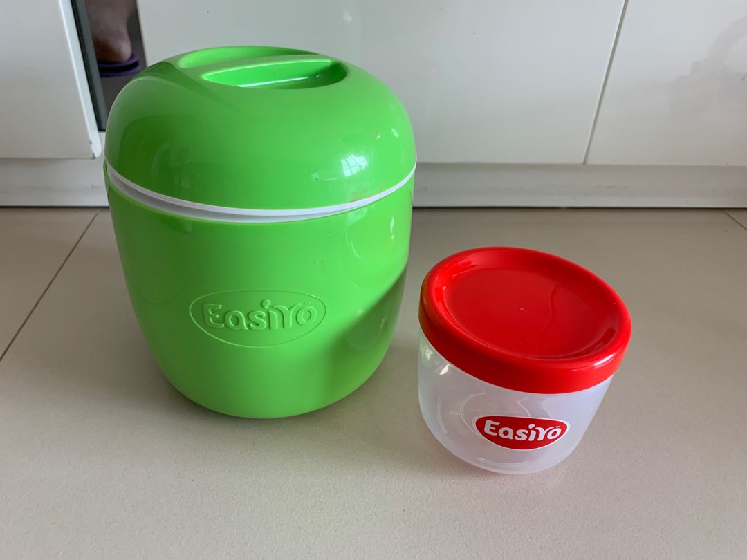 Easiyo Compact Green Mini Yogurt Maker with Jar 500g, 傢俬＆家居, 廚具和餐具, 食物
